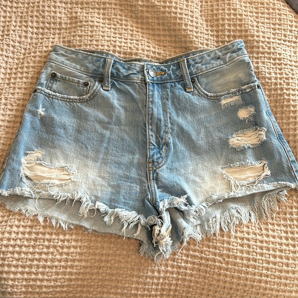 Abercrombie women’s size 6 denim shorts